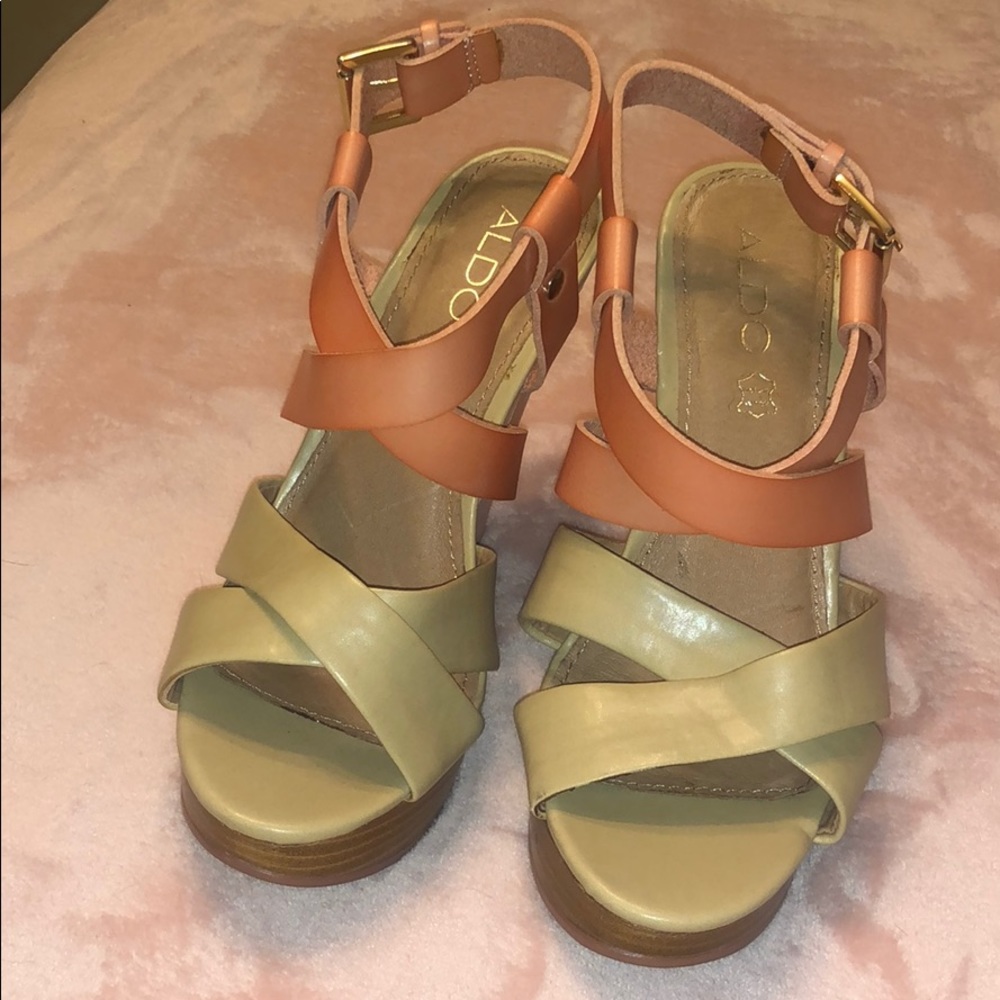 Aldo wedges